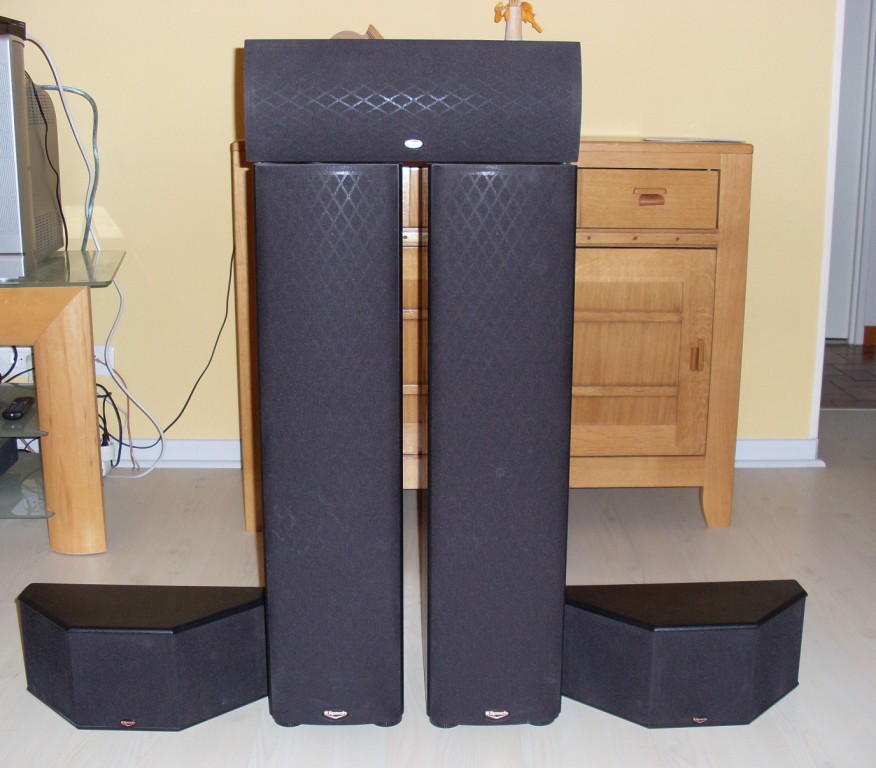 http://www.k1der.net/~surprise/photo/klipsch/SL381818.JPG